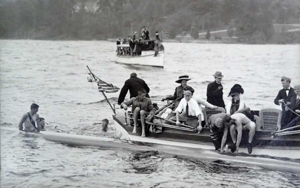 Washington Rowing: 1910