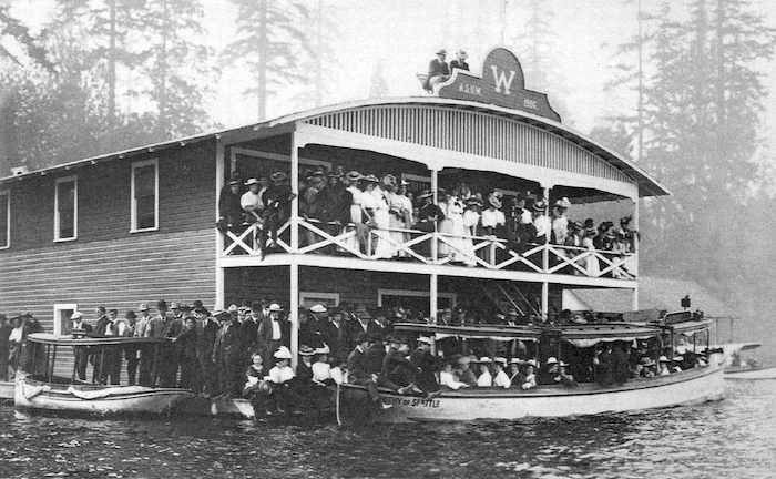 Original Boathouse 1906