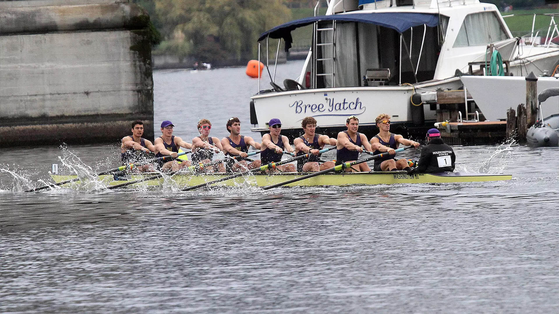 UW Closes Out Fall With Sweep Of Head Of The Lake