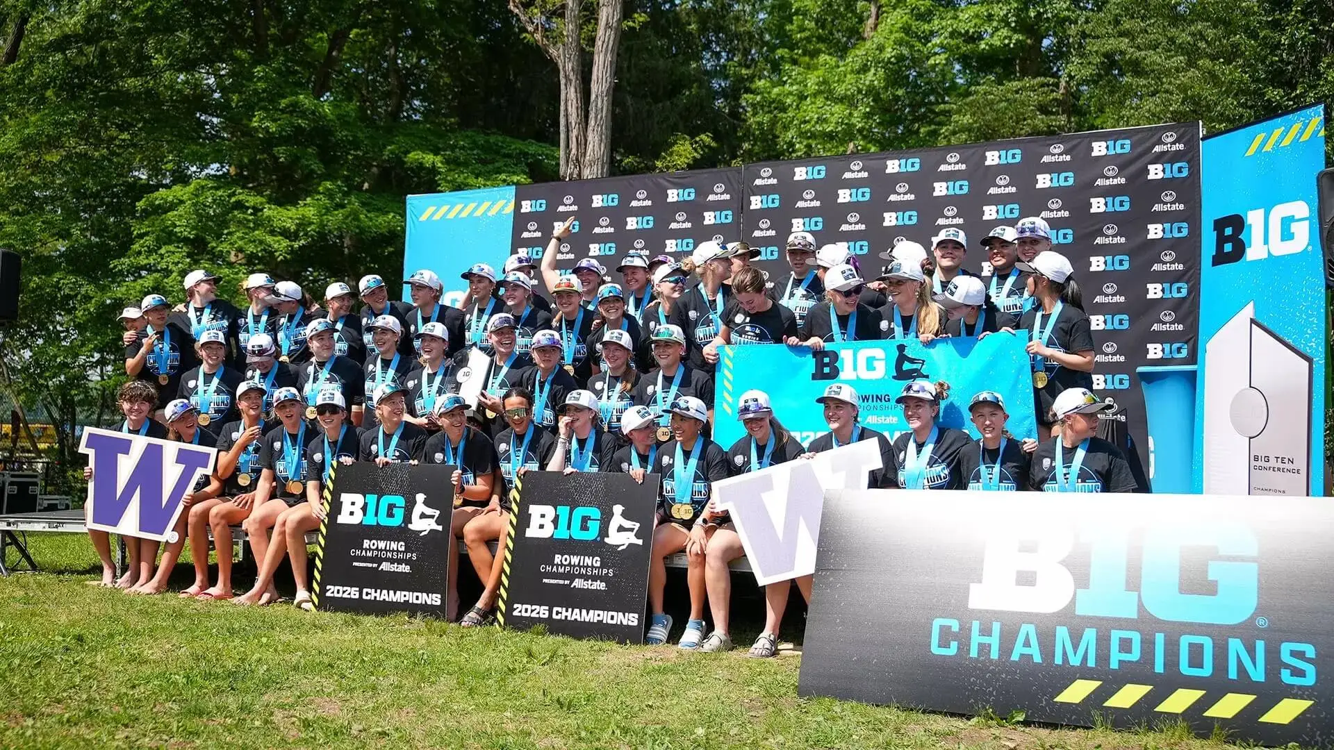 Washinton Wins Second Straight Big Ten Rowing Championship